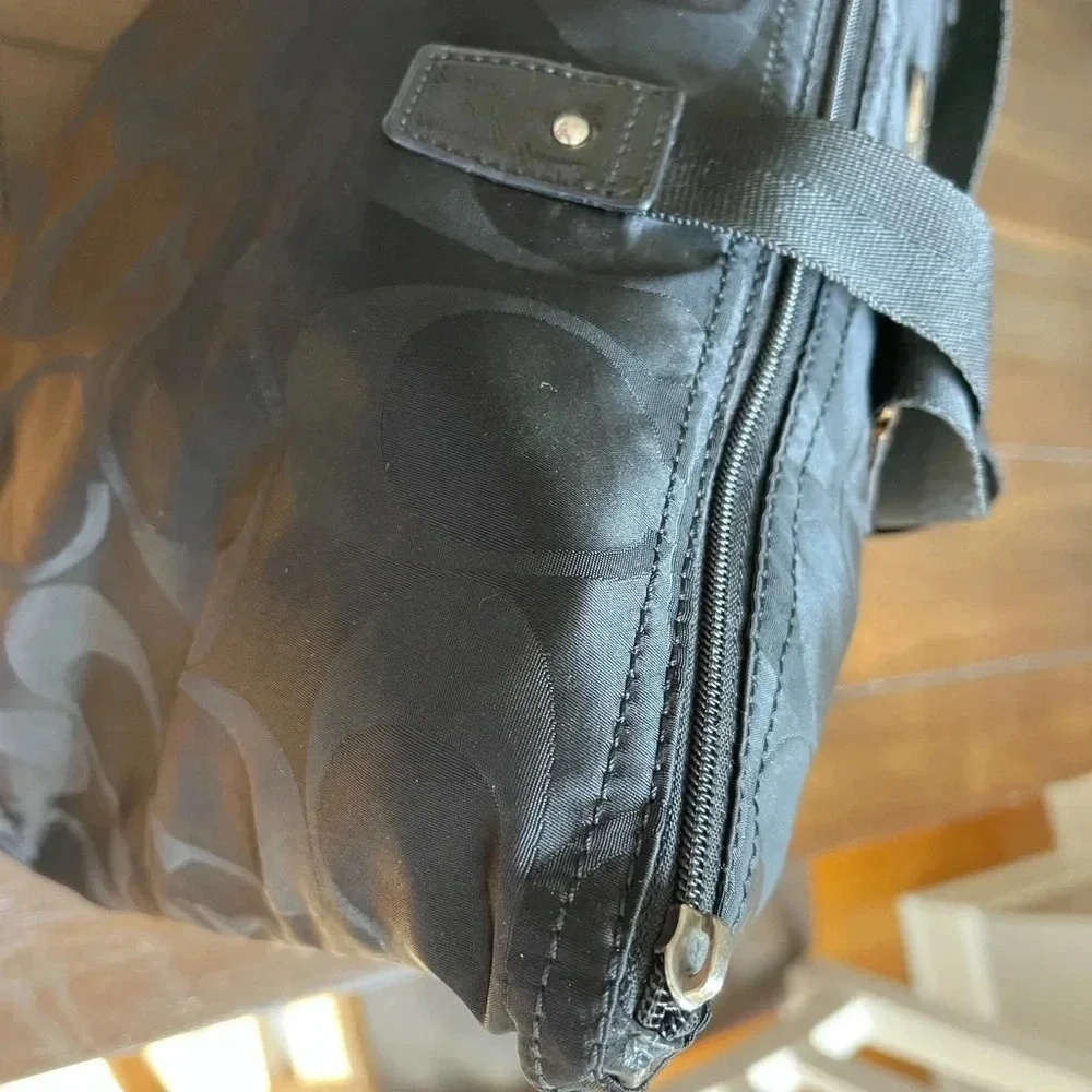 Coach logo tote bag